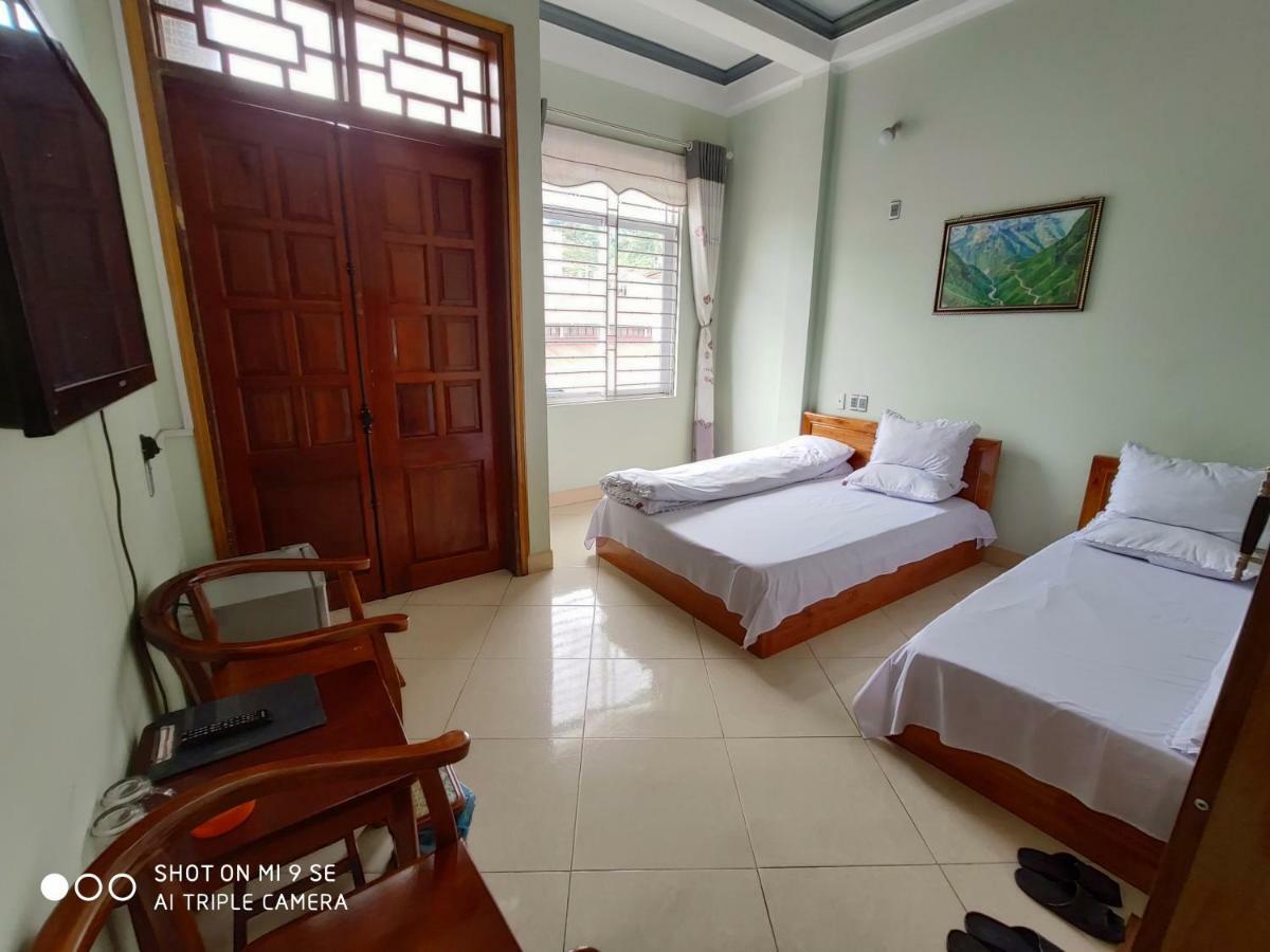 Ly Hoan Guesthouse Lang Xao Vang Exteriör bild