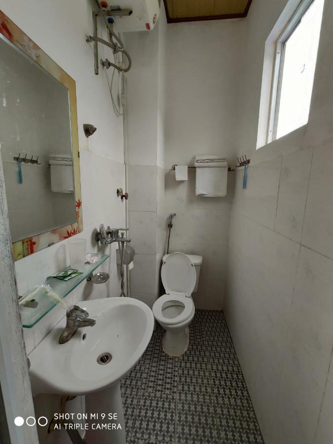 Ly Hoan Guesthouse Lang Xao Vang Exteriör bild
