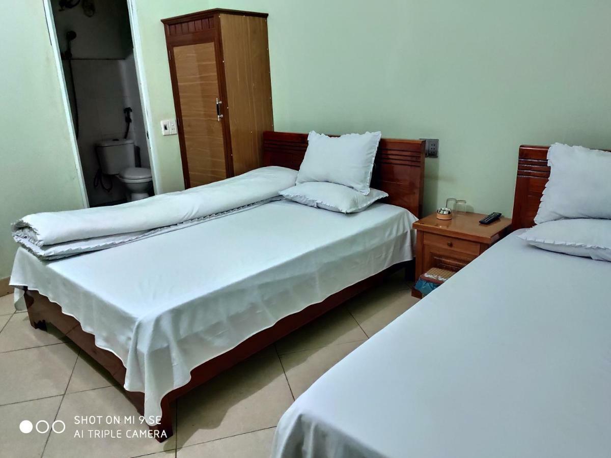 Ly Hoan Guesthouse Lang Xao Vang Exteriör bild